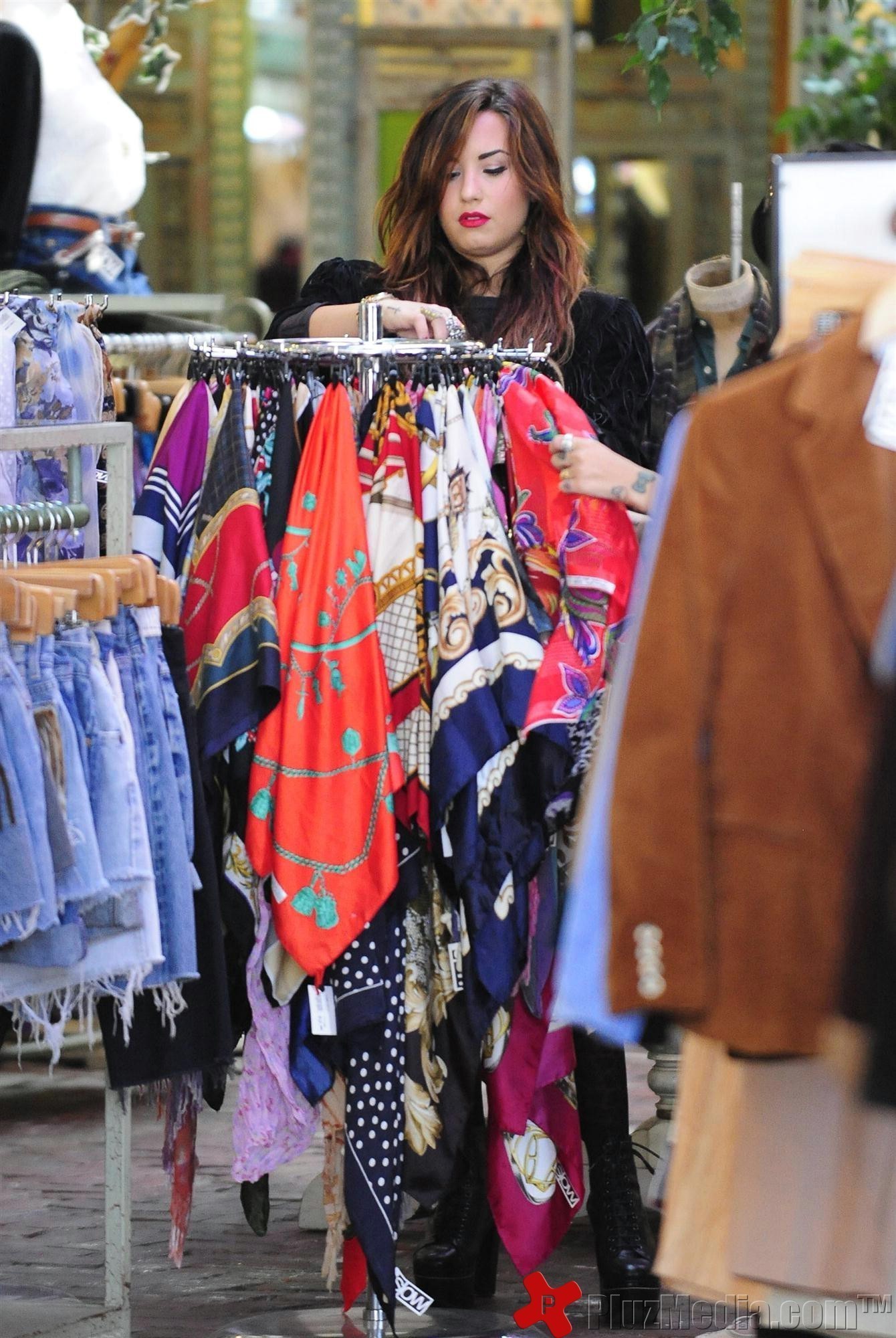 Demi Lovato shopping at Slow Boutique on Melrose Avenue | Picture 96810